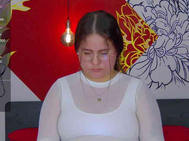 Lia-Avalonn webcam
