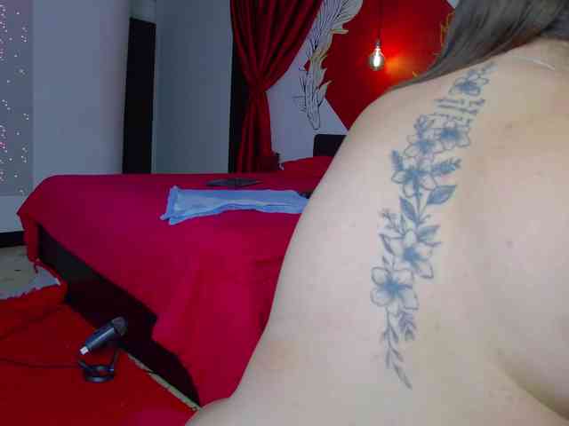 Lia-Avalonn webcam