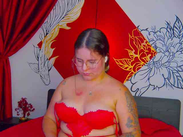 Lia-Avalonn webcam