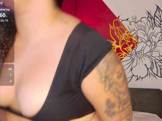 Lia-Avalonn webcam