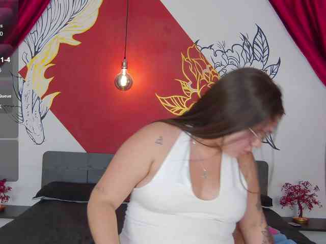 Lia-Avalonn webcam