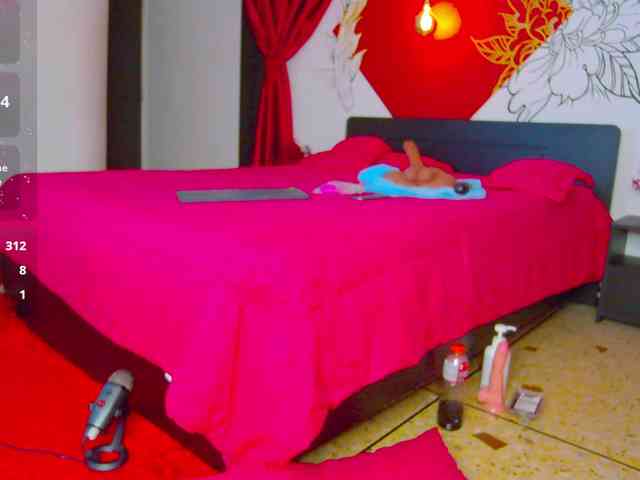 Lia-Avalonn webcam
