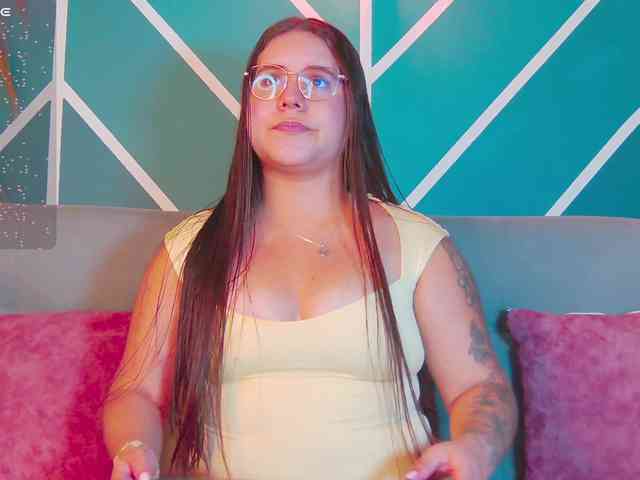 Lia-Avalonn webcam