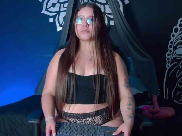 Lia-Avalonn webcam