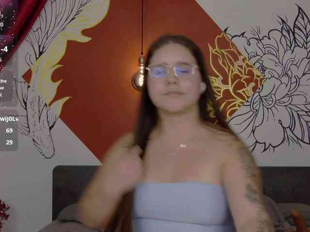 Lia-Avalonn webcam