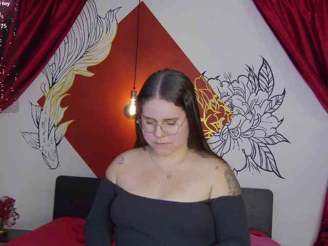 Lia-Avalonn webcam