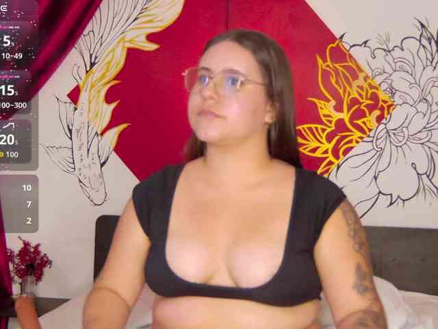 Lia-Avalonn webcam