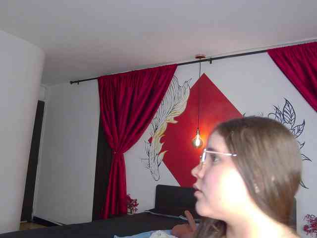 Lia-Avalonn webcam