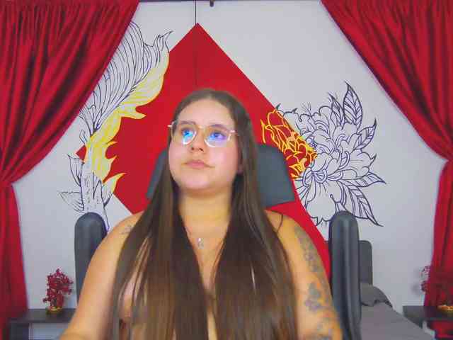 Lia-Avalonn webcam