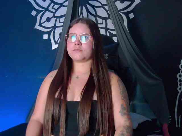 Lia-Avalonn webcam