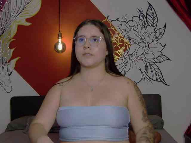 Lia-Avalonn webcam
