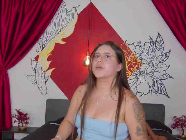 Lia-Avalonn webcam