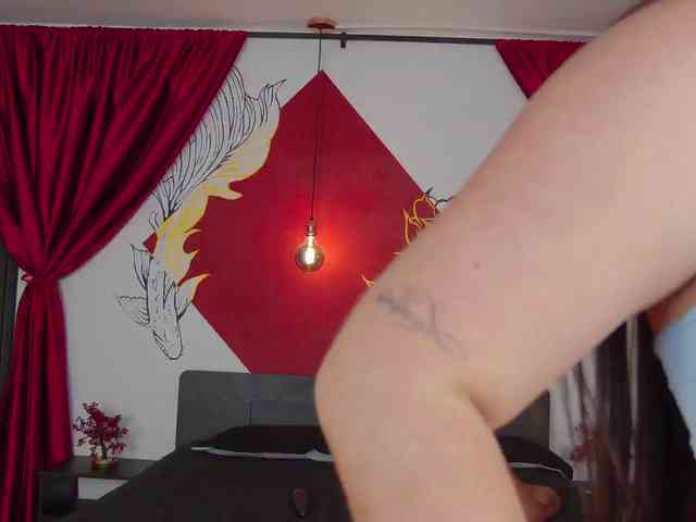 Lia-Avalonn webcam
