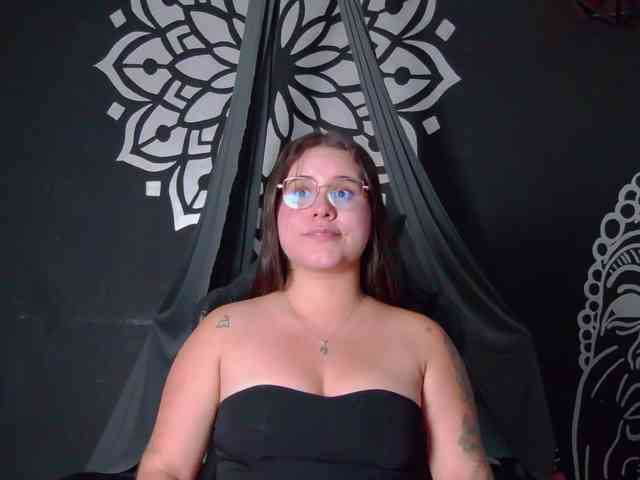 Lia-Avalonn webcam