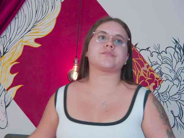 Lia-Avalonn webcam