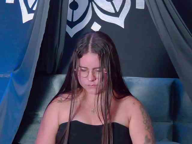 Lia-Avalonn webcam