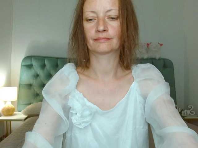 Anastasia-skyy live cam on BongaCams