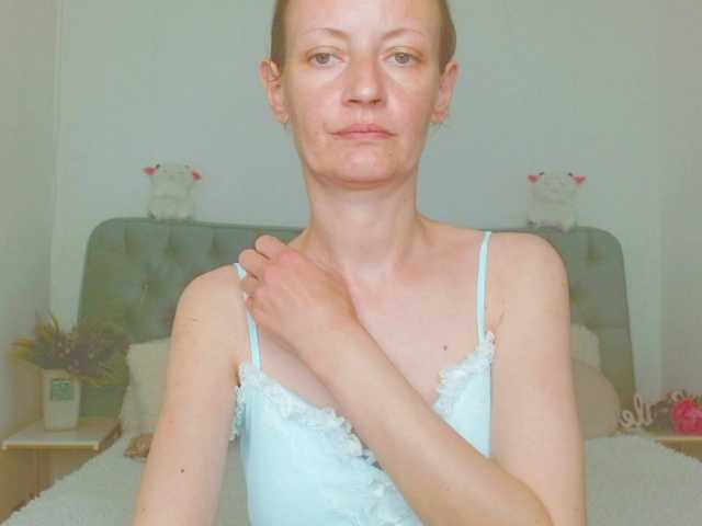 Anastasia-skyy live cam on BongaCams