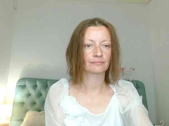 Anastasia-skyy webcam