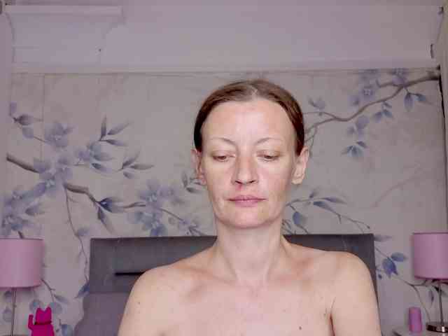 Anastasia-skyy webcam
