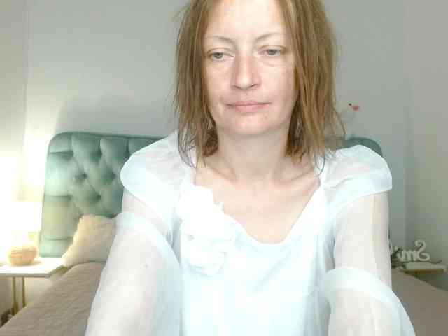 Anastasia-skyy webcam