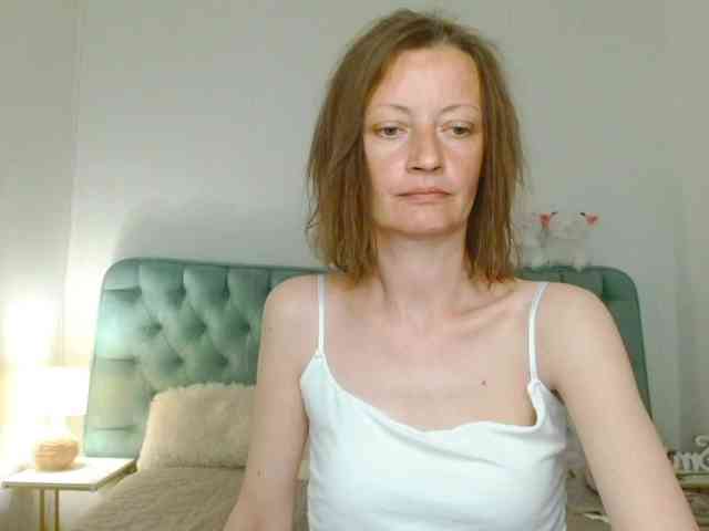 Anastasia-skyy webcam
