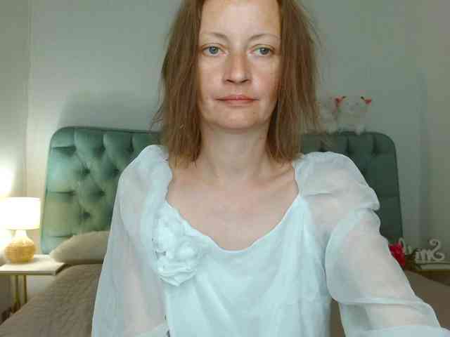 Anastasia-skyy webcam