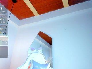 JuliaSantos Porn Show