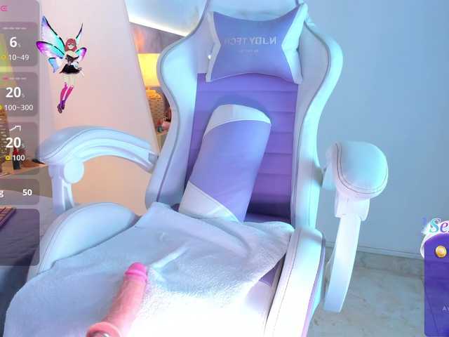 JuliaSantos live cam on BongaCams