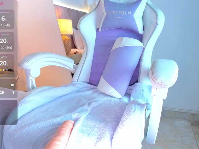 JuliaSantos live cam on BongaCams