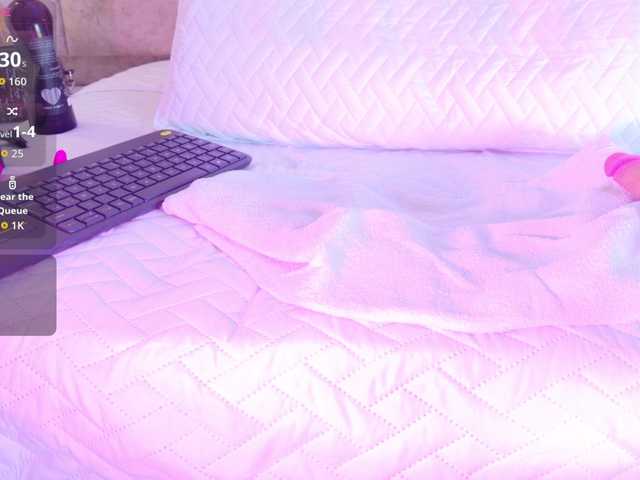JuliaSantos live cam on BongaCams