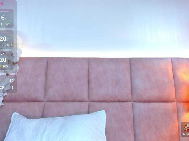 JuliaSantos live cam on BongaCams