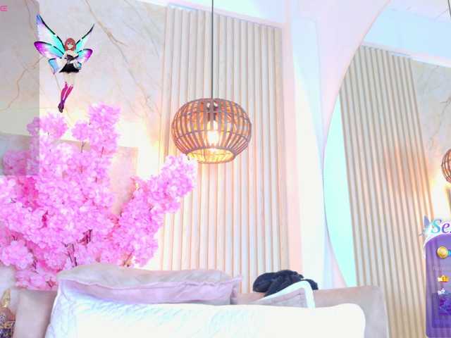 JuliaSantos live cam preview