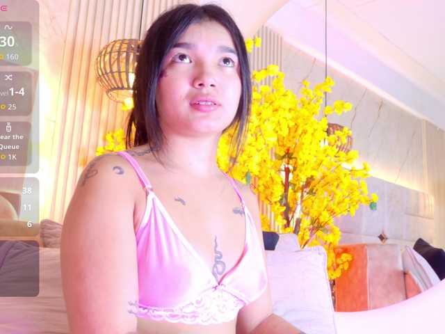 JuliaSantos live cam on BongaCams