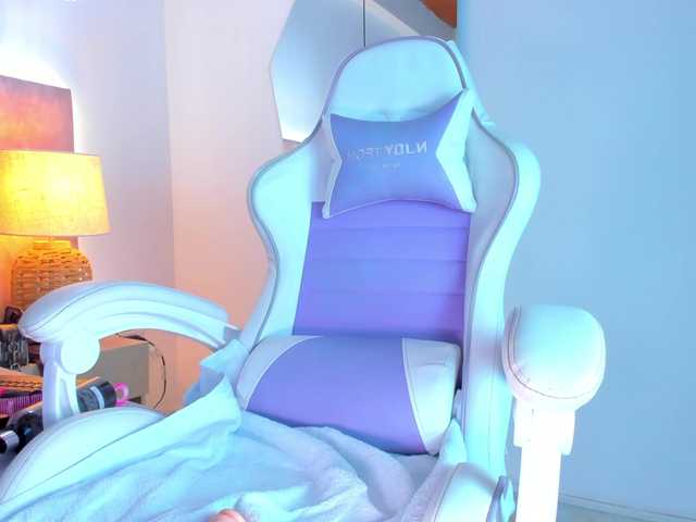 JuliaSantos live cam on BongaCams