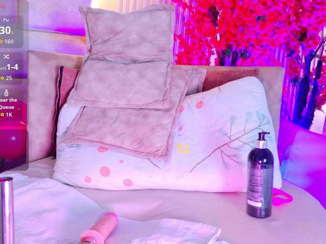 JuliaSantos live cam on BongaCams