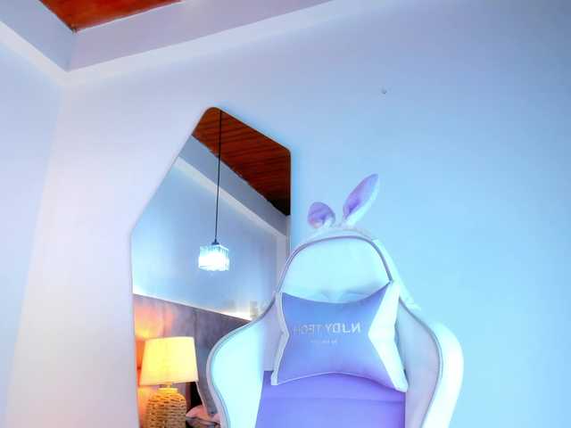 JuliaSantos live cam on BongaCams