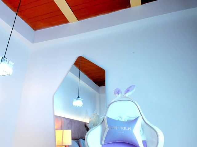 JuliaSantos live cam on BongaCams