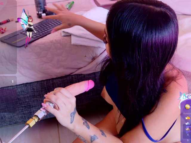 JuliaSantos live cam on BongaCams