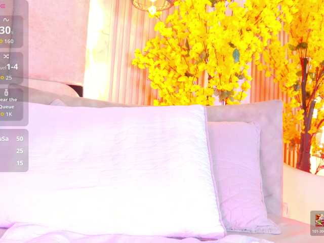 JuliaSantos live cam on BongaCams
