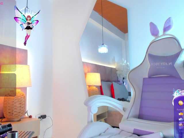 JuliaSantos live cam on BongaCams
