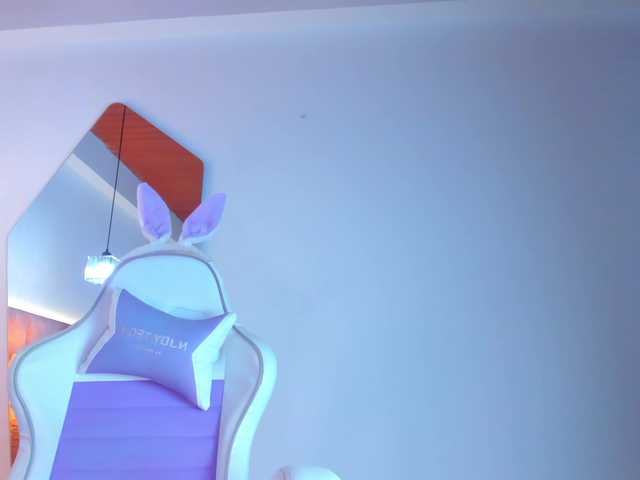 JuliaSantos live cam on BongaCams