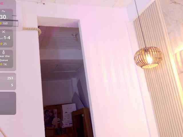 JuliaSantos Live Webcam on BongaCams