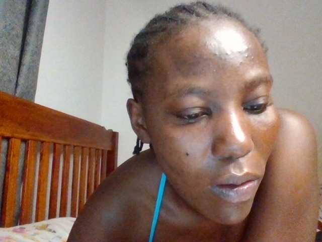 Dimplelaydy live cam on BongaCams