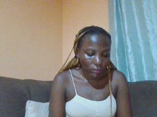 Dimplelaydy live cam preview
