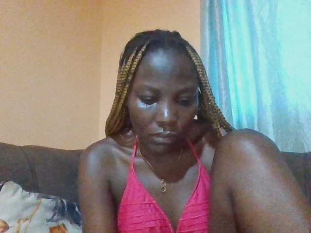 Dimplelaydy live cam on BongaCams