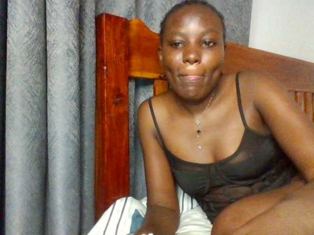 Dimplelaydy live cam on BongaCams