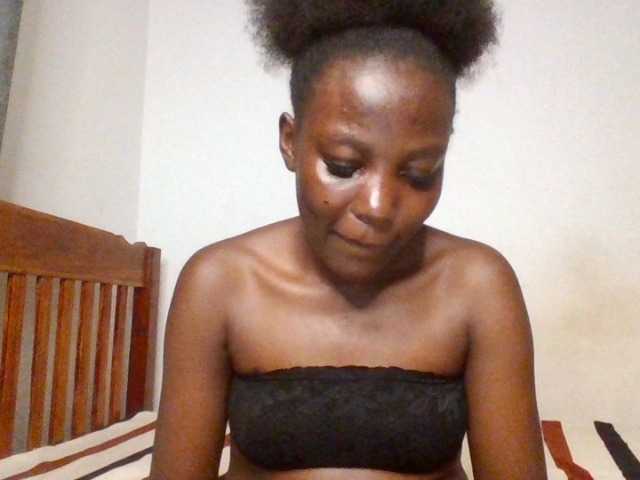 Dimplelaydy live cam on BongaCams