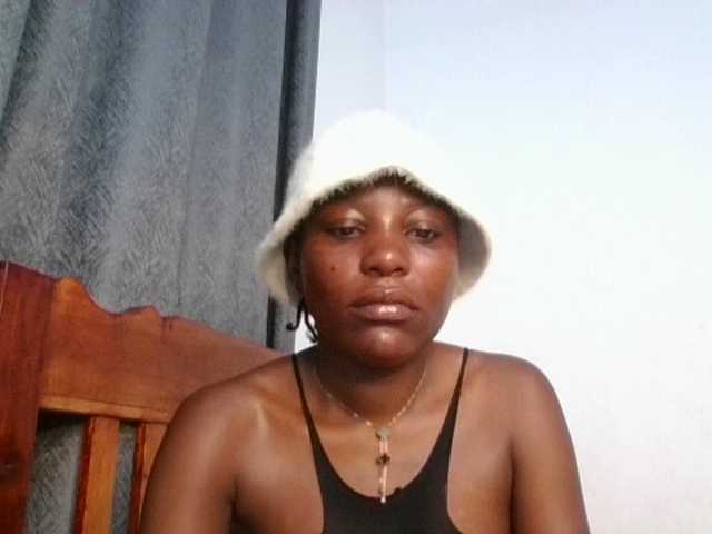 Dimplelaydy live cam on BongaCams