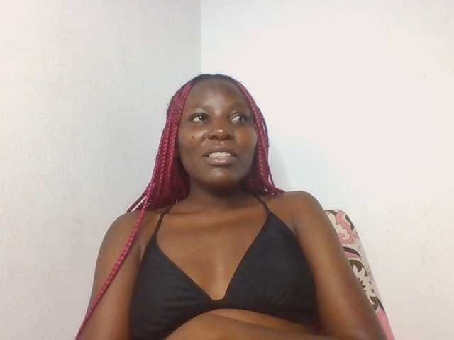 Dimplelaydy live cam on BongaCams